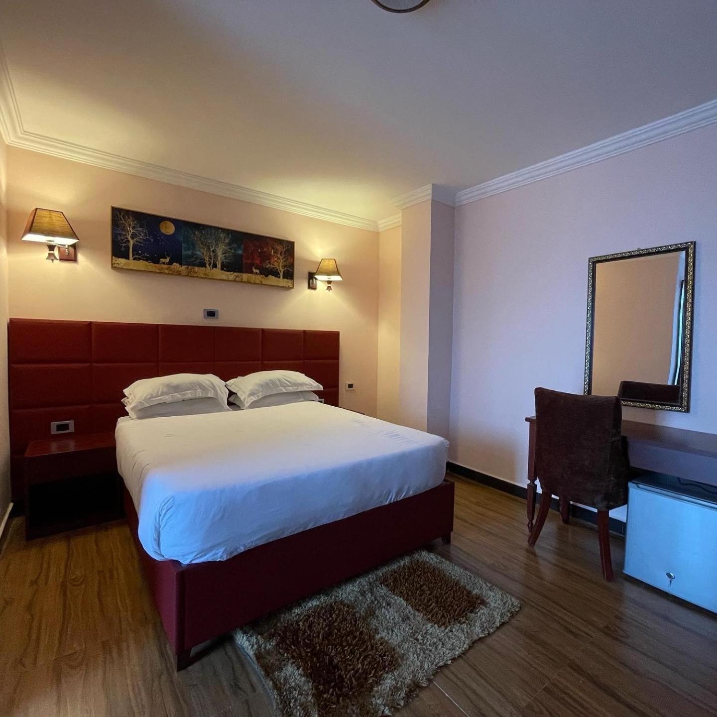 Moonlight Hotel Адис Абеба Екстериор снимка