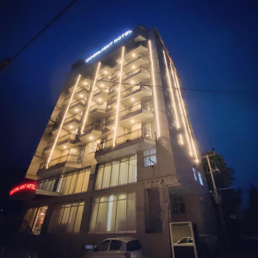 Moonlight Hotel Адис Абеба Екстериор снимка
